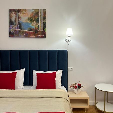 Siesta Apartment On Stefanyka Lviv Eksteriør bilde